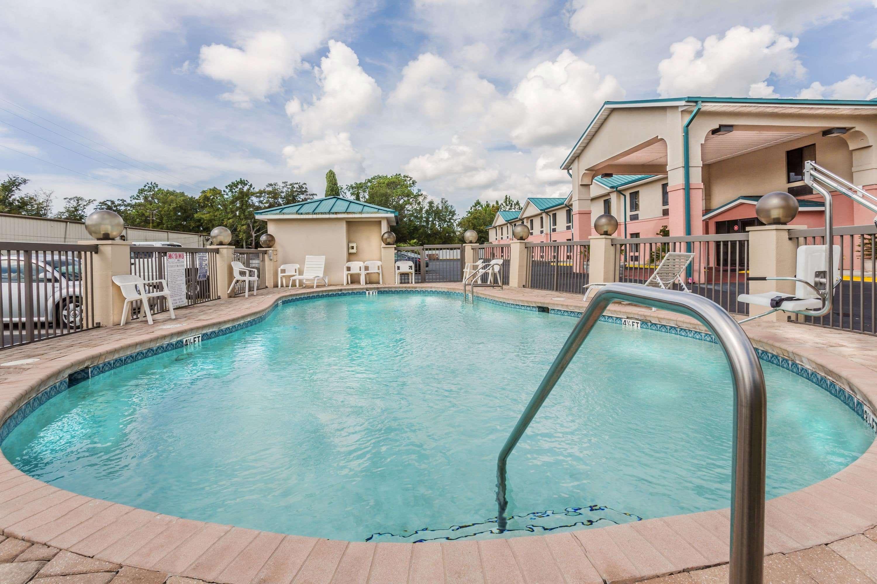 Days Inn By Wyndham Panama City/Callaway Exterior foto